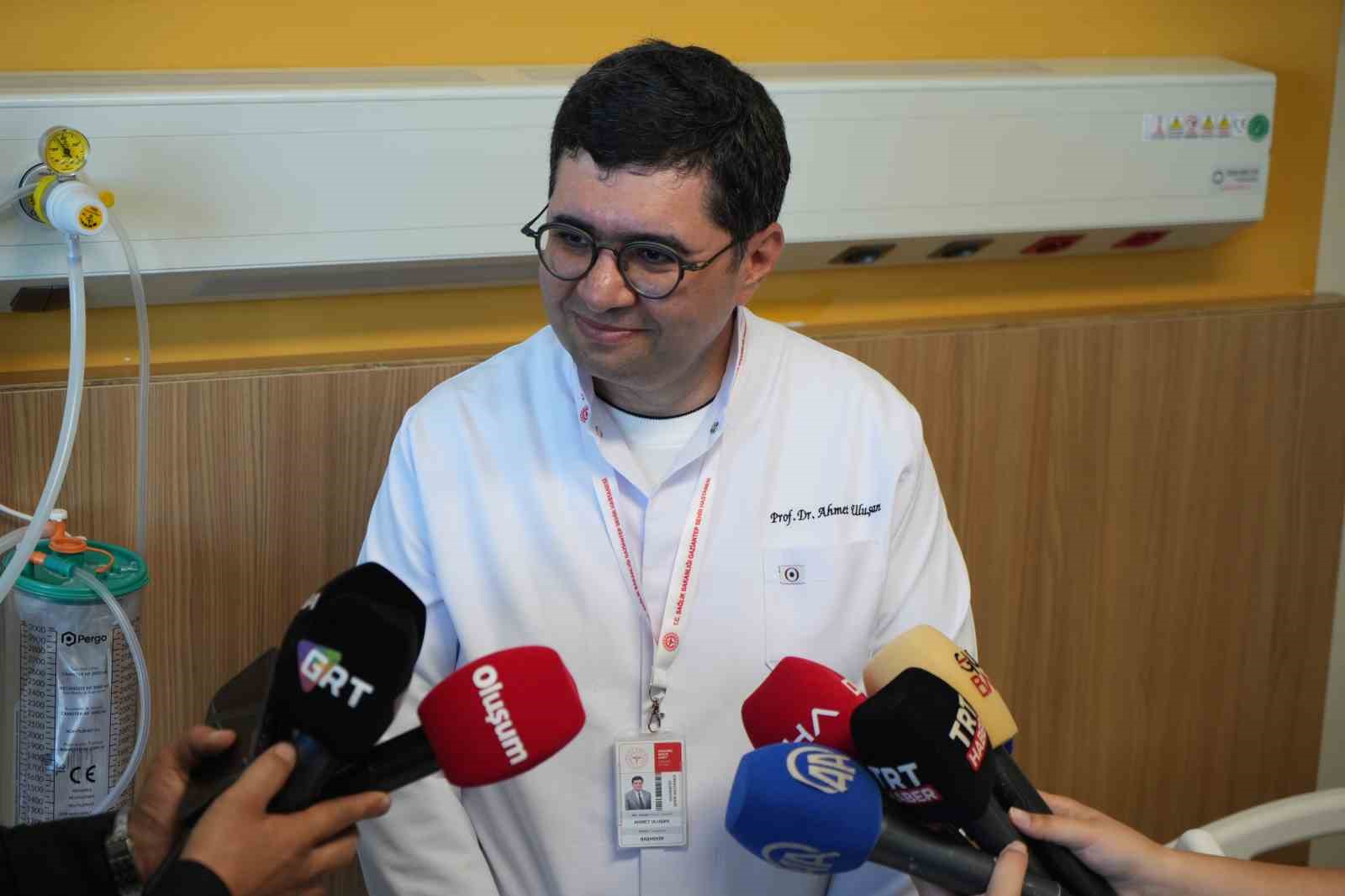 aortu bastan sona degistirilen hasta 10 saat suren kritik ameliyatla hayata tutundu 4 n335Zklk