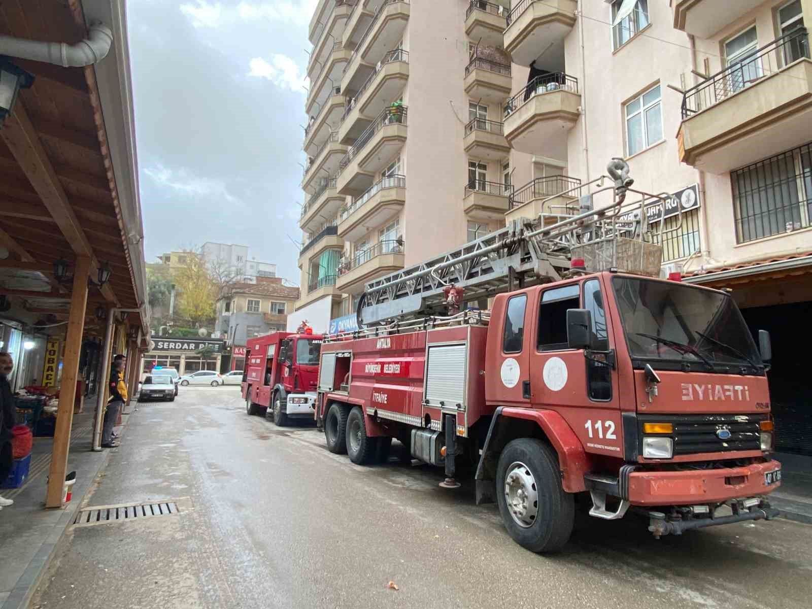 apartman dairesindeki yangin korkuttu 1 16nQ9gKv