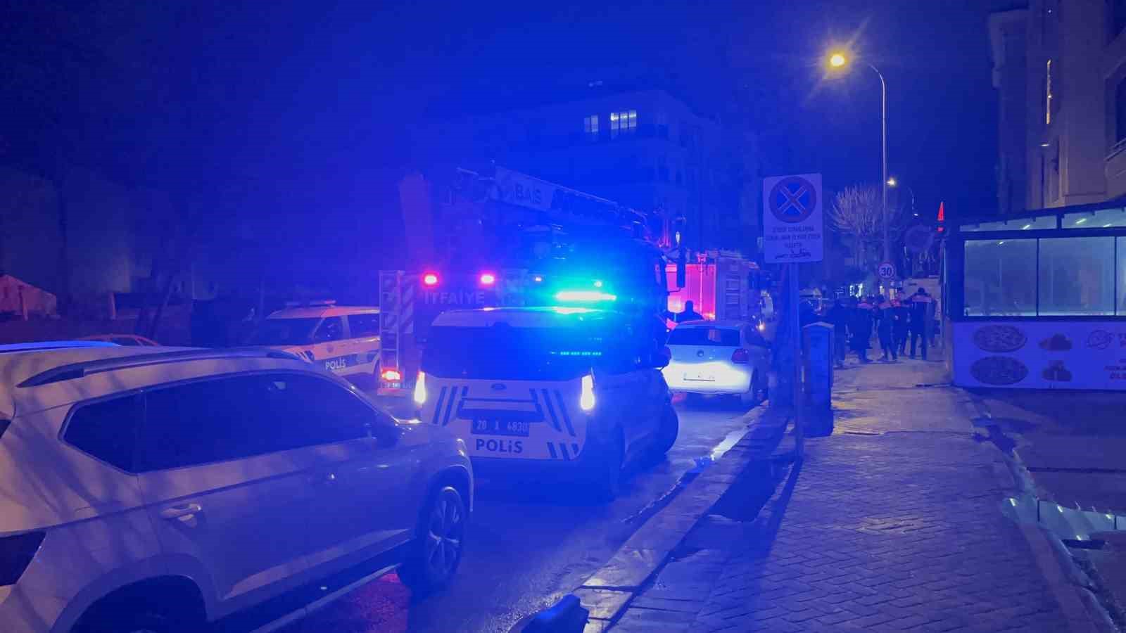 "Apartmana molotof kokteyli atıldı" ihbarı ekipler harekete geçirdi 6 apartmana molotof kokteyli atildi ihbari ekipler harekete gecirdi 2 wCqmpwWt