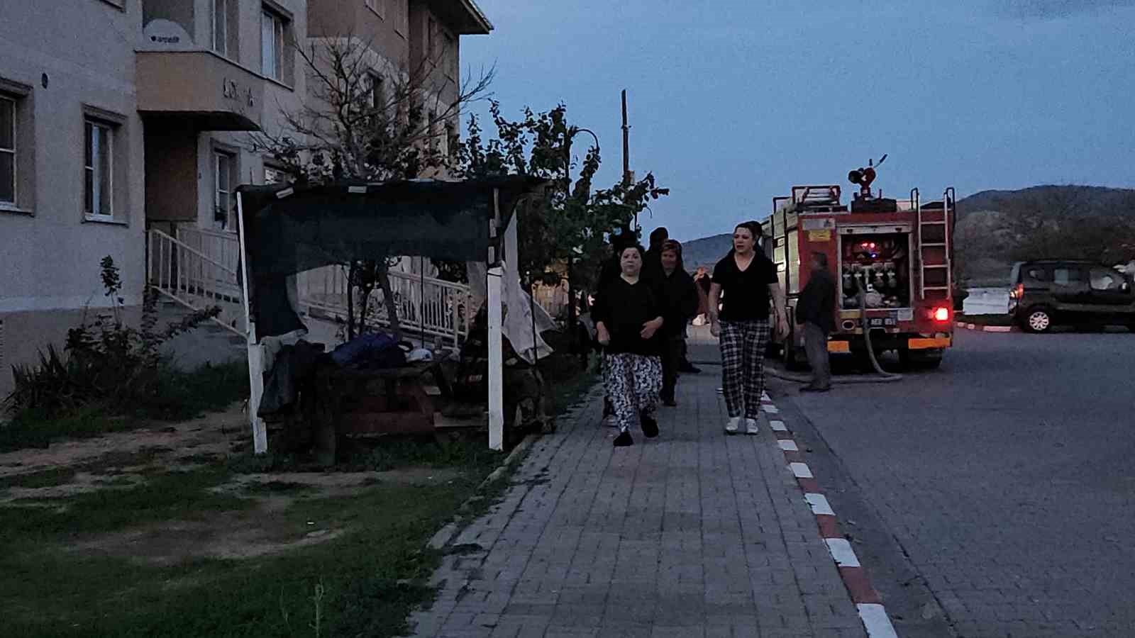 apartmanda komsusunu oldurdukten intihar etti 3 EPDutyiI