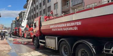 apartmanin-catisinda-cikan-yangin-korkuttu-nK6aKB7O.jpg