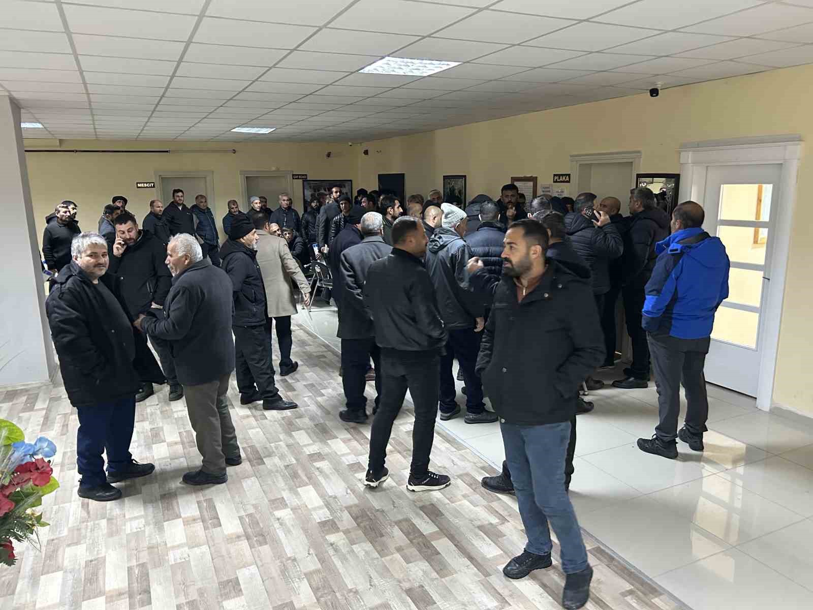 app plaka degisiminde sure uzatildi yogunluk azalmadi 3