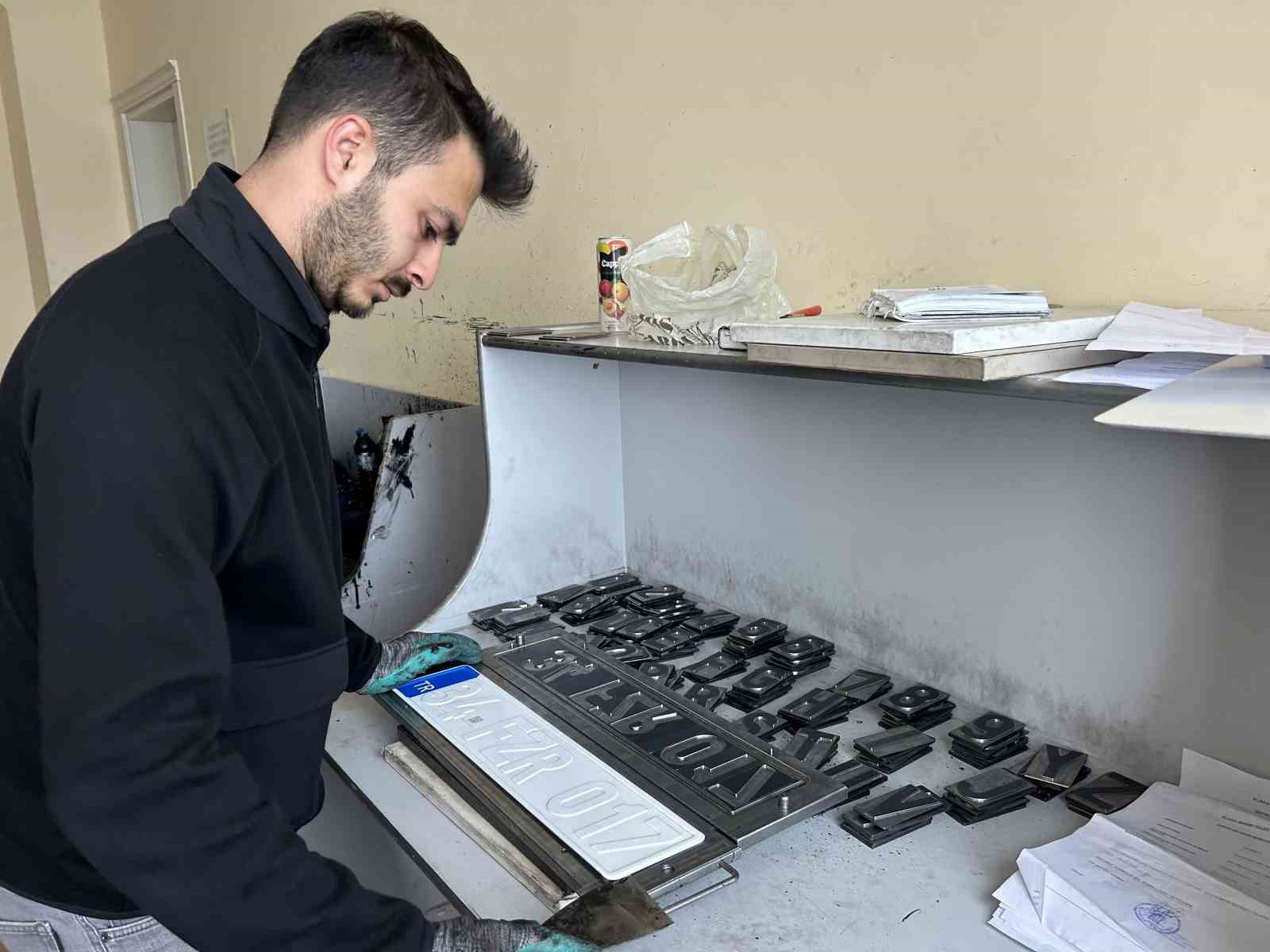 app plaka degisiminde sure uzatildi yogunluk azalmadi 7 r8945Hag