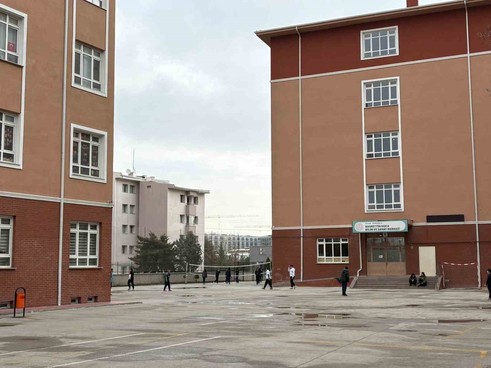 ara tatil sona erdi okullarda dersler yeniden basladi 0 aydETvMI