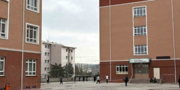 ara-tatil-sona-erdi-okullarda-dersler-yeniden-basladi-HiUslB3D.jpg