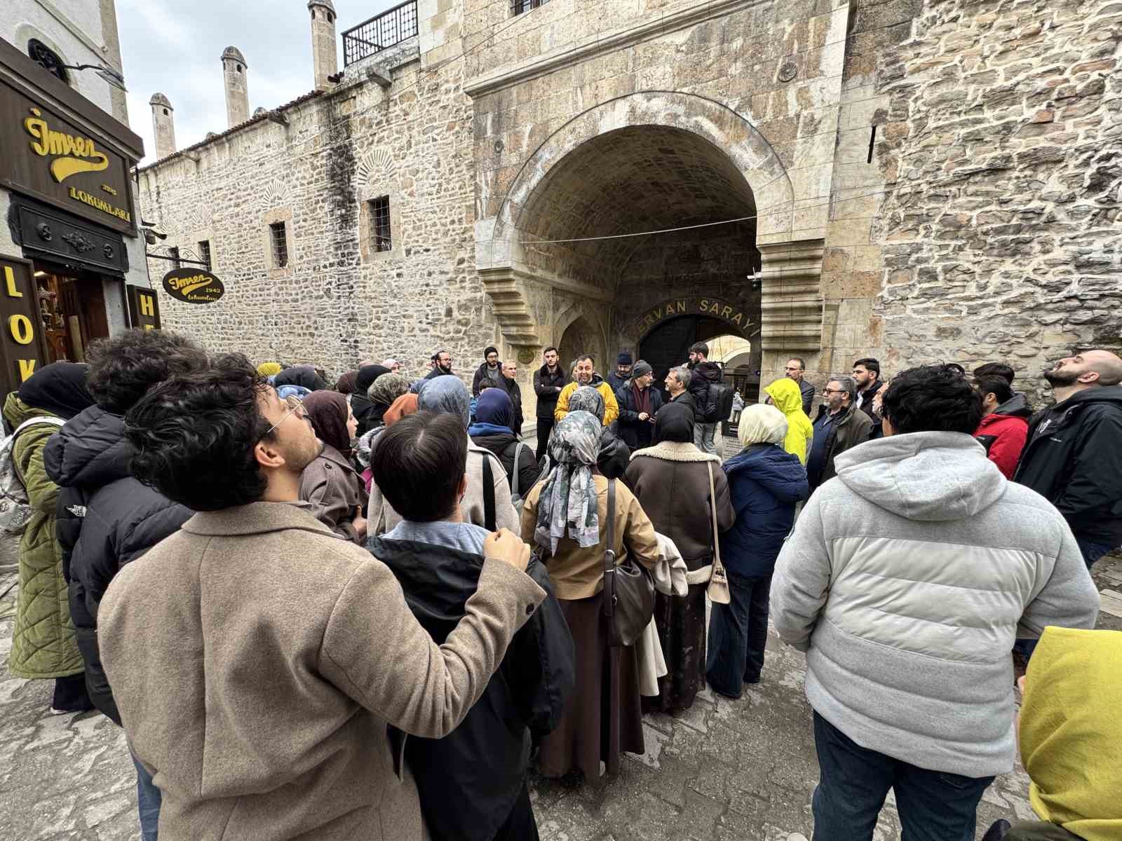 ara tatilin son gunlerinde tarihi ilcede hafta sonu hareketliligi 4 FkGZSHA4