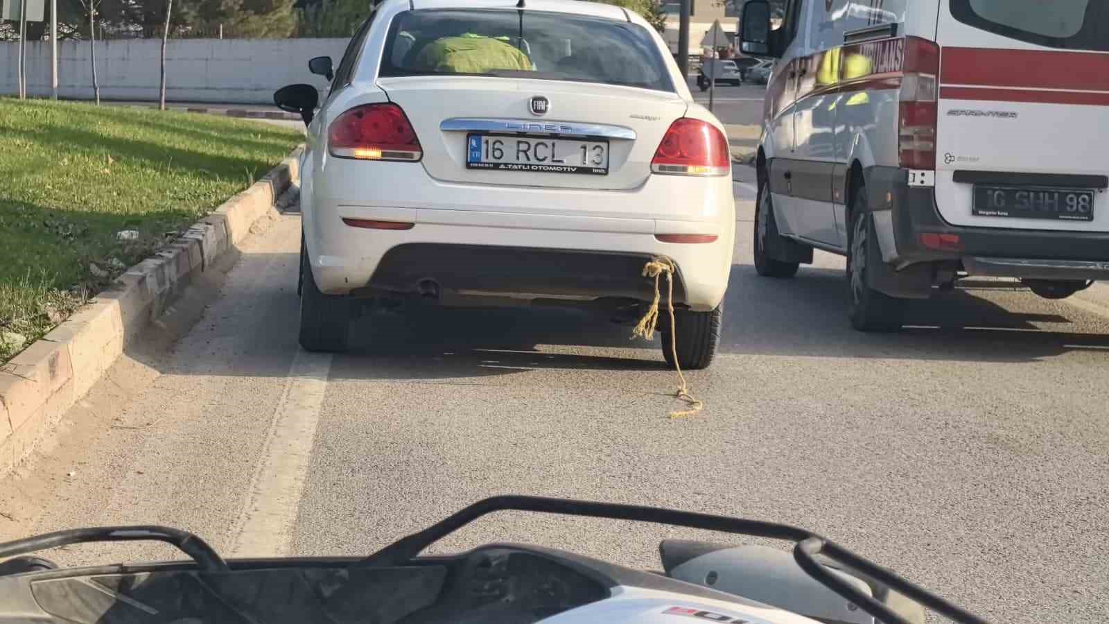 arabaya baglanip iple cekilen motosiklet kaldirima savruldu 1 yarali 2 vNhVDMlh