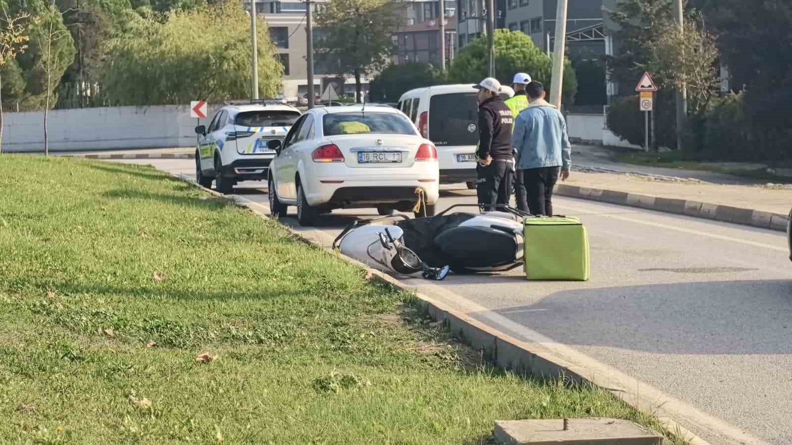 arabaya baglanip iple cekilen motosiklet kaldirima savruldu 1 yarali 3 ESbWO7zM
