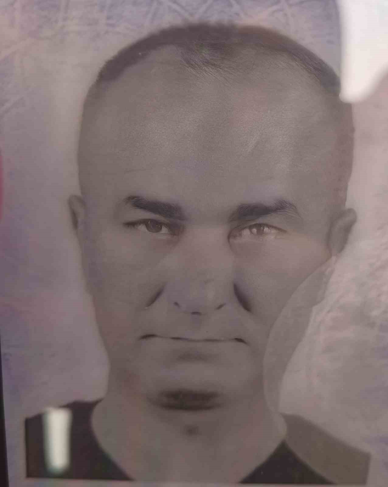 arac icerisinde olu bulundu esinin gozyaslari yurek dagladi 6 3YCyaHH1