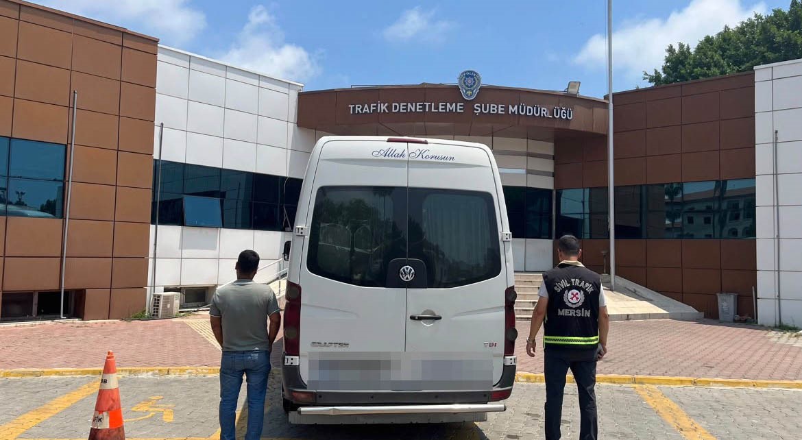 arac kamerasi kaydetti trafik ihlalleri cezasiz kalmadi 0 5WL533u7