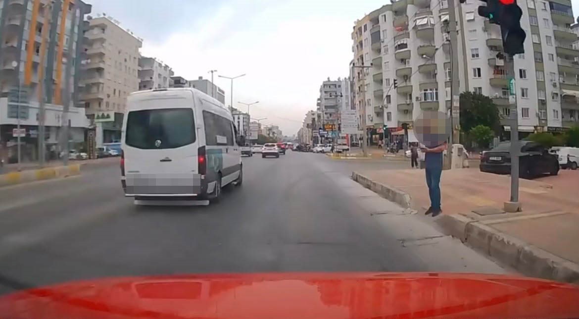 arac kamerasi kaydetti trafik ihlalleri cezasiz kalmadi 1 XcDhbdsS