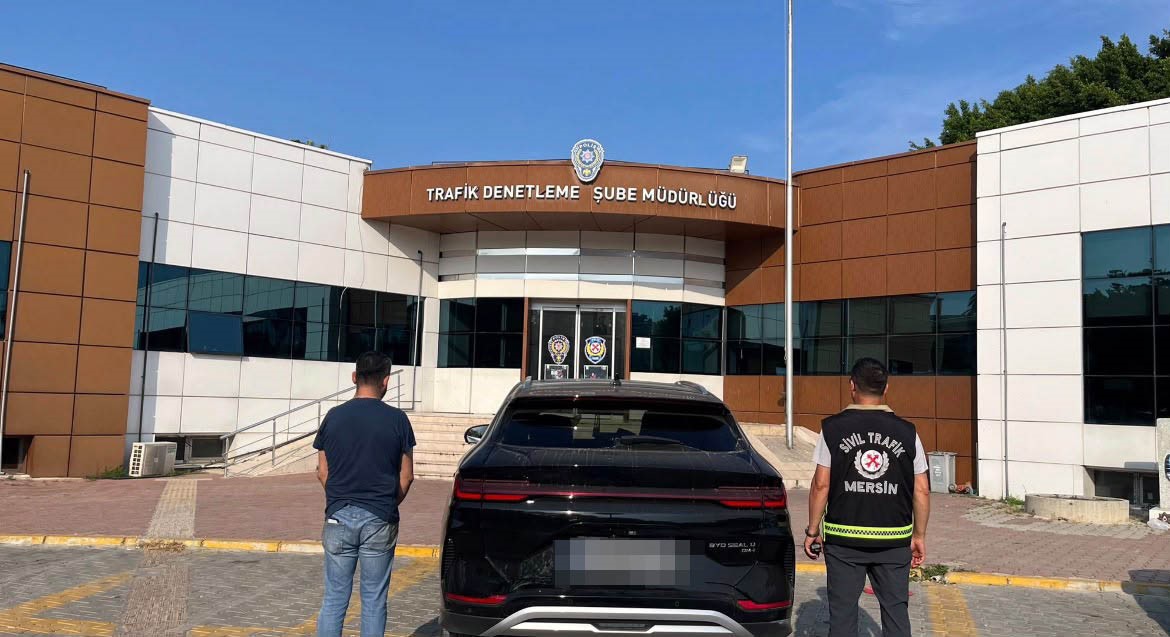 arac kamerasi kaydetti trafik ihlalleri cezasiz kalmadi 3 SEGRE4iM