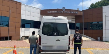 arac-kamerasi-kaydetti-trafik-ihlalleri-cezasiz-kalmadi-pnXUqEcf.jpg