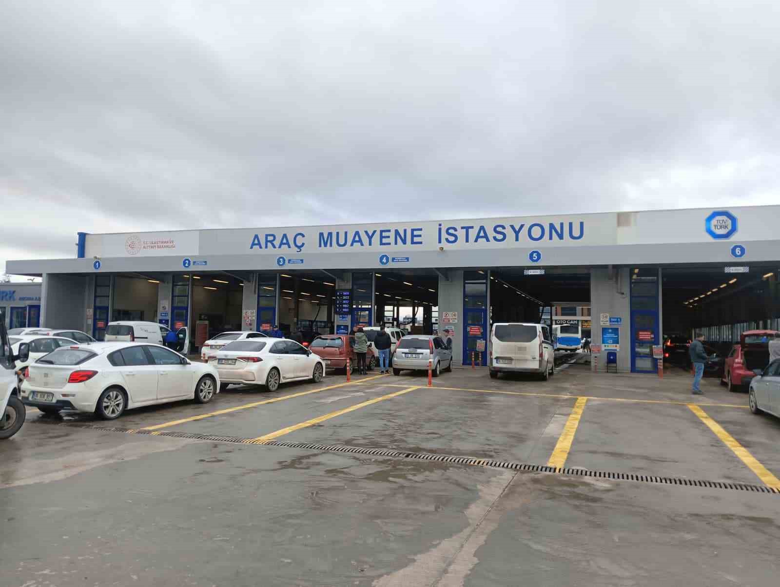 arac muayene istasyonundaki olumlu kavganin goruntuleri ortaya cikti 6 JiU9gMGq