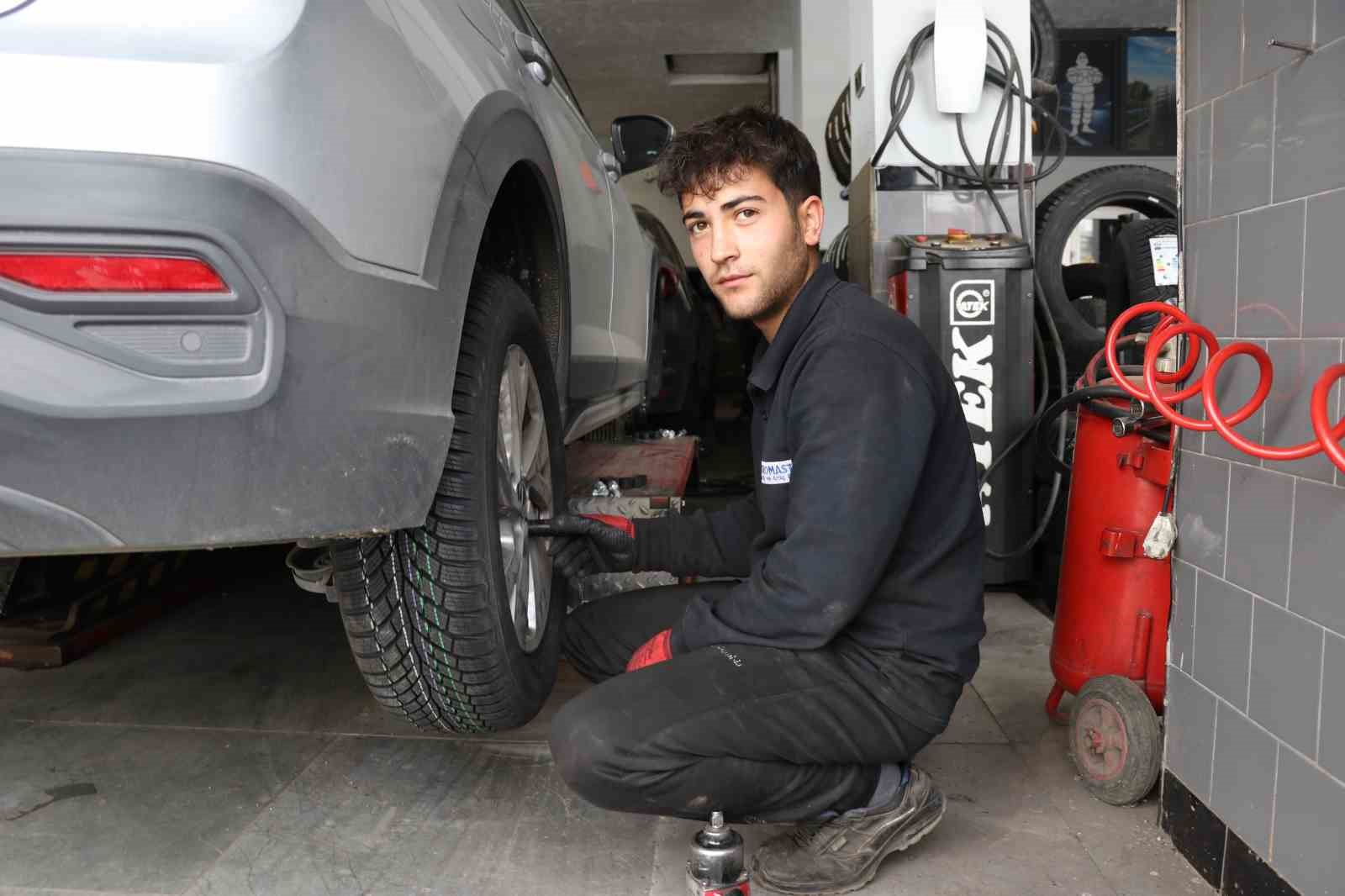arac sahiplerine uyari geldi yazlik lastikler 7 derecenin altinda tehlike olusturuyor 0