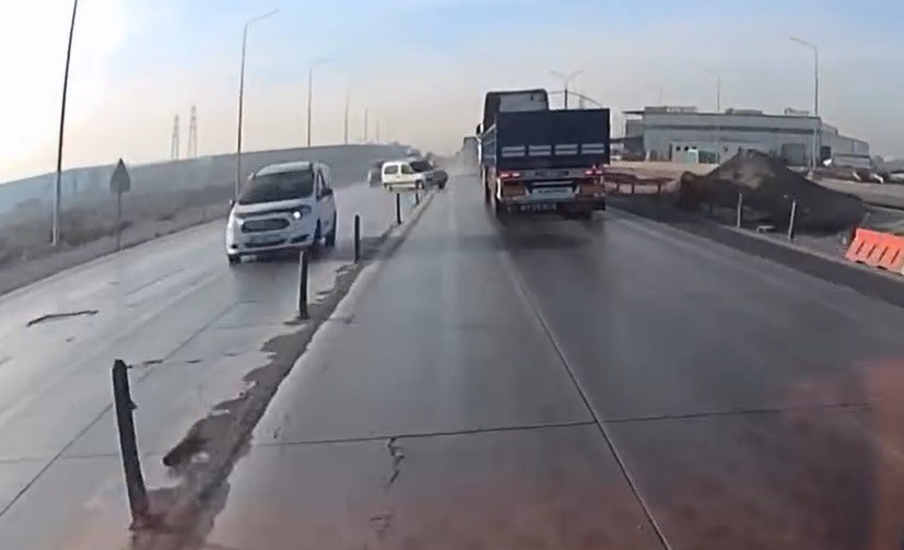 arac sollamak isterken tirin onunde kaldi 6 yarali 2 MmTPTdhH