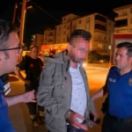 araci-yakmak-istedi-olay-yerini-gozlemlerken-boyle-yakalandi-ZcZIWbO4.jpg