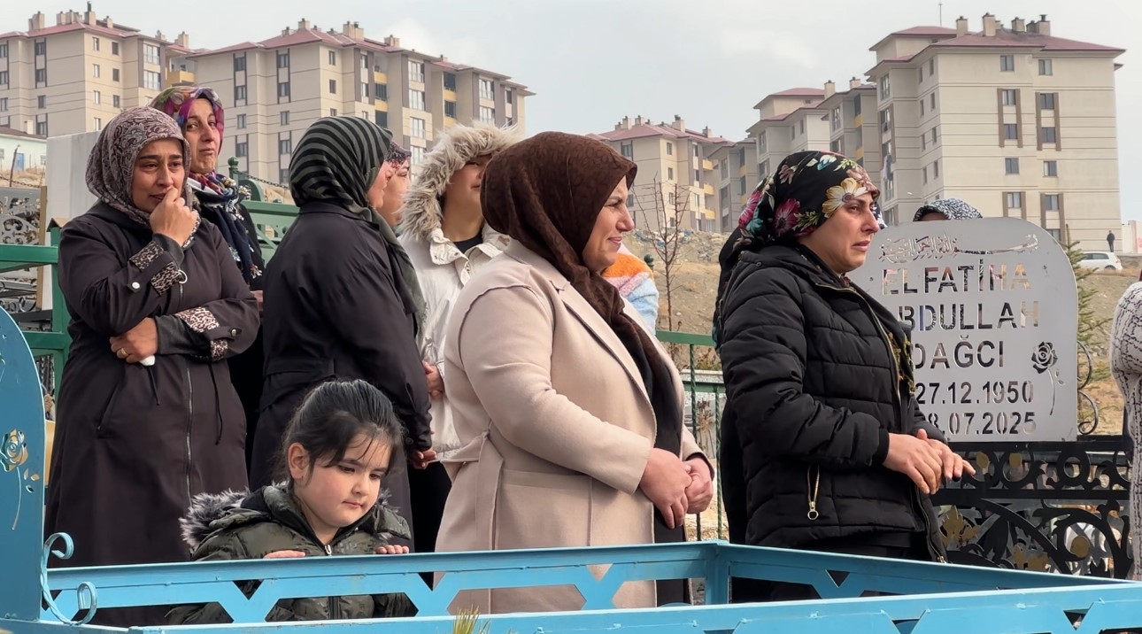 aracin uctugu barajda hayatini kaybeden genc topraga verildi 1 WyLOP3D9