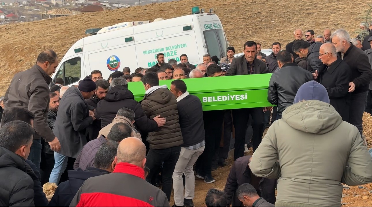 aracin uctugu barajda hayatini kaybeden genc topraga verildi 6 UsuR234N