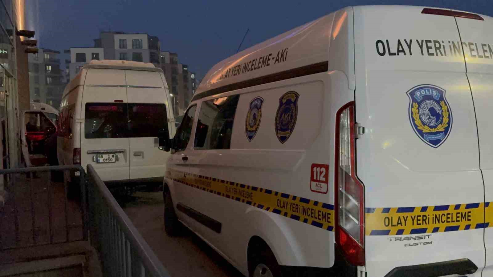 aracinda silahli saldiriya ugrayan dolmus soforu hastanelik oldu 2 ltL8z6Xy
