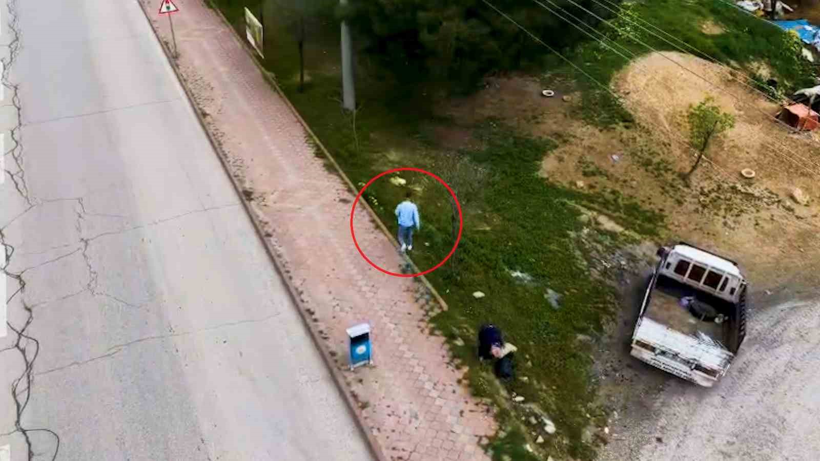 aracini park edip uzaklasti donuste polisi karsisinda buldu surucuye ve arac sahibine 40ar bin sFJmL5F9