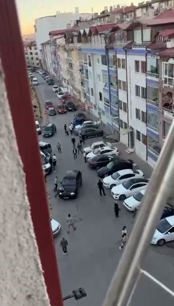 Araçla ezilmeye çalıştığı anlara ait görüntüleri paylaştı 6 aracla ezilmeye calistigi anlara ait goruntuleri paylasti 2 YXnRgm2W