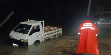 aracta-mahsur-kalma-ihbarina-giden-itfaiye-tesekkur-yerine-sitemle-karsilasti-TaB257nG.jpg