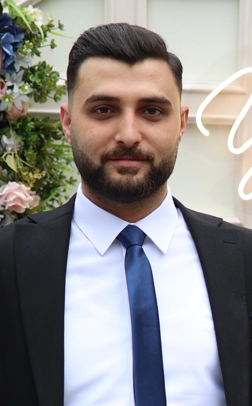 aracta olu bulunmustu 2 yil sonra esine kasten oldurme suclamasi ile dava acildi 0 k2vDLzba