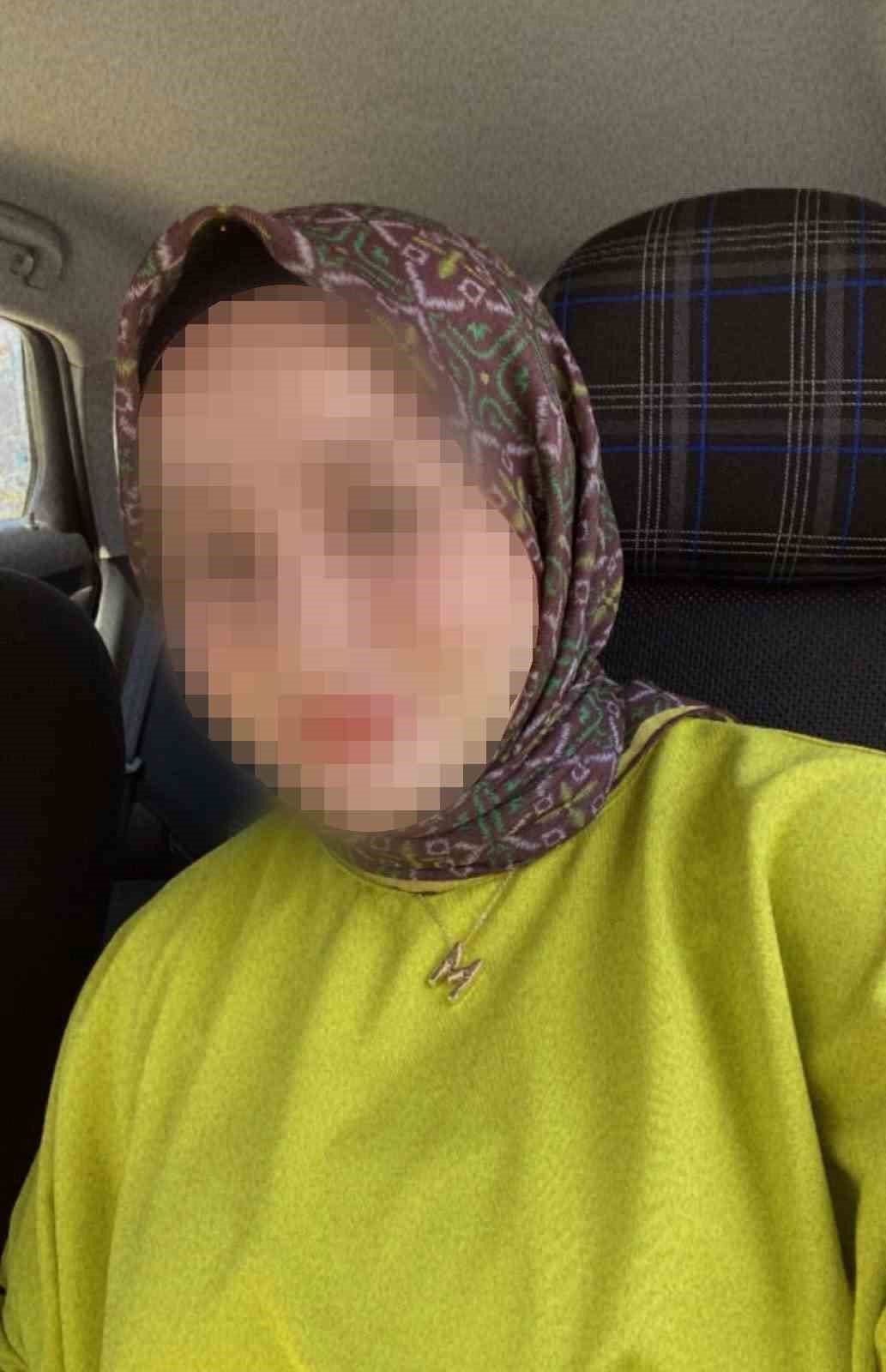 aracta olu bulunmustu 2 yil sonra esine kasten oldurme suclamasi ile dava acildi 1 EqASPIjH