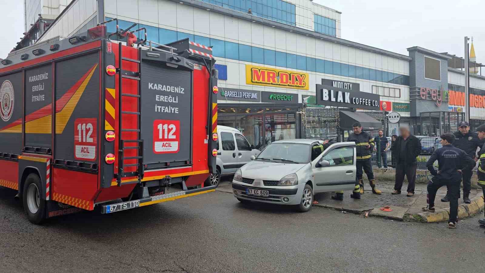 aractan gelen koku ekipleri harekete gecirdi 1 NK6P4Oj8