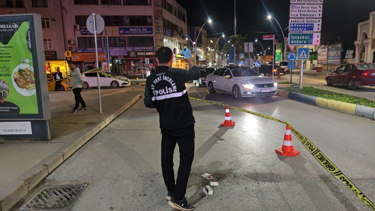 aractan inerken tabancasi ates aldi ayagindan vuruldu 1 VV9PLdCq