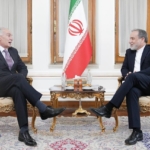 arakci-bm-lubnan-ozel-koordinatoru-arnault-ile-bir-araya-geldi-5NZBI7TH.jpg