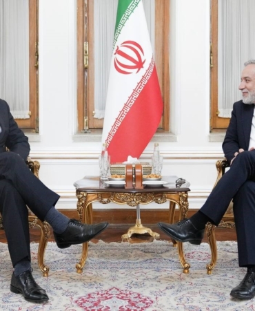 arakci-bm-lubnan-ozel-koordinatoru-arnault-ile-bir-araya-geldi-5NZBI7TH.jpg