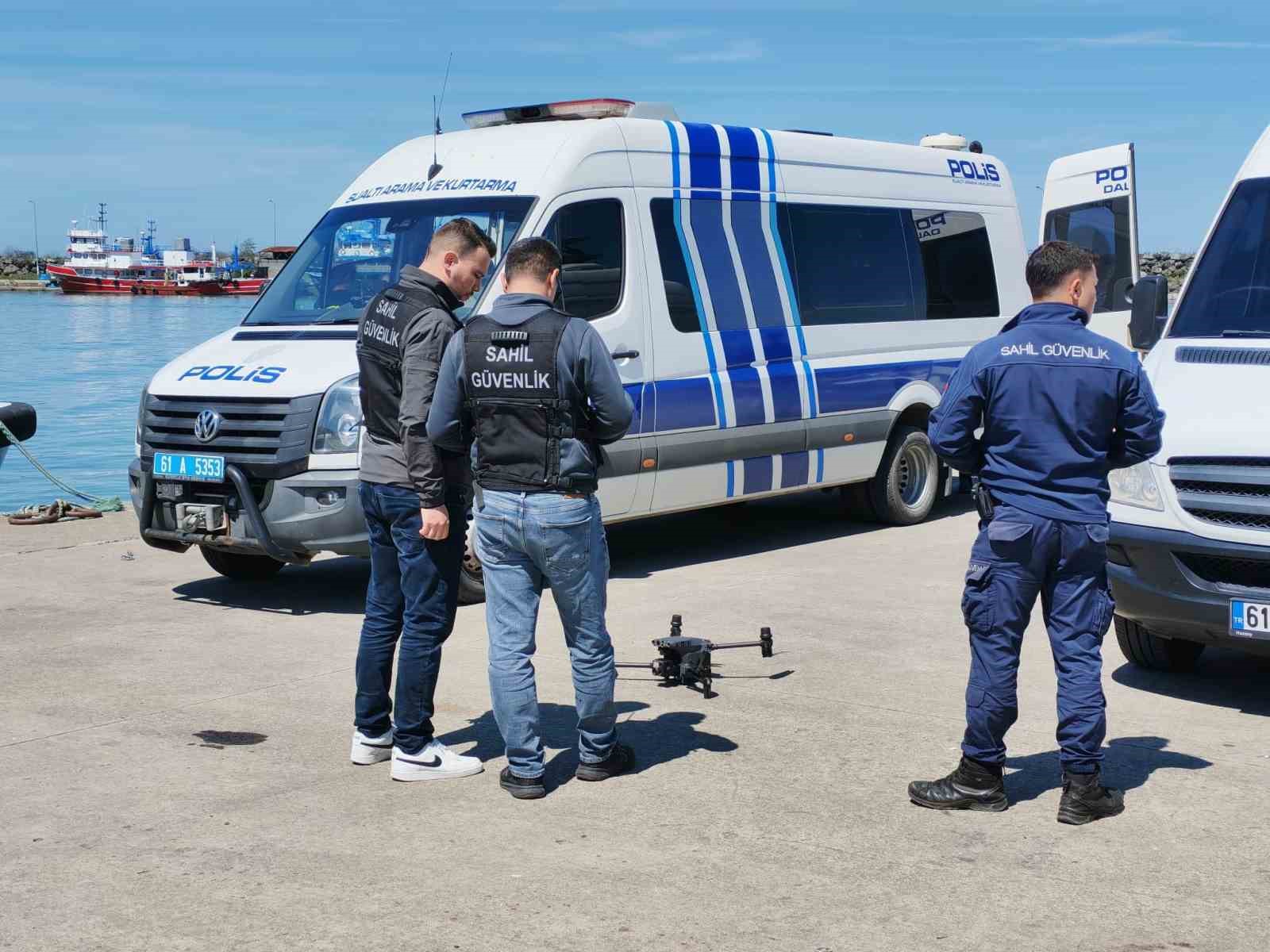 araklida kayip genc icin denizde arama calismalari yogunlastirildi 2 hydb7Tdd