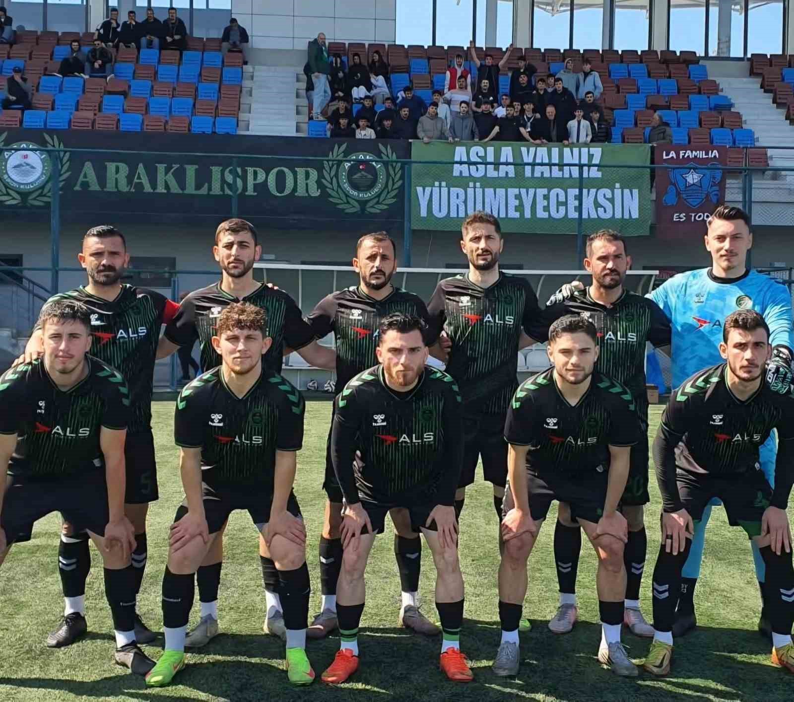 araklisporda tarihi cezaya tepki 1 pnnEvebi