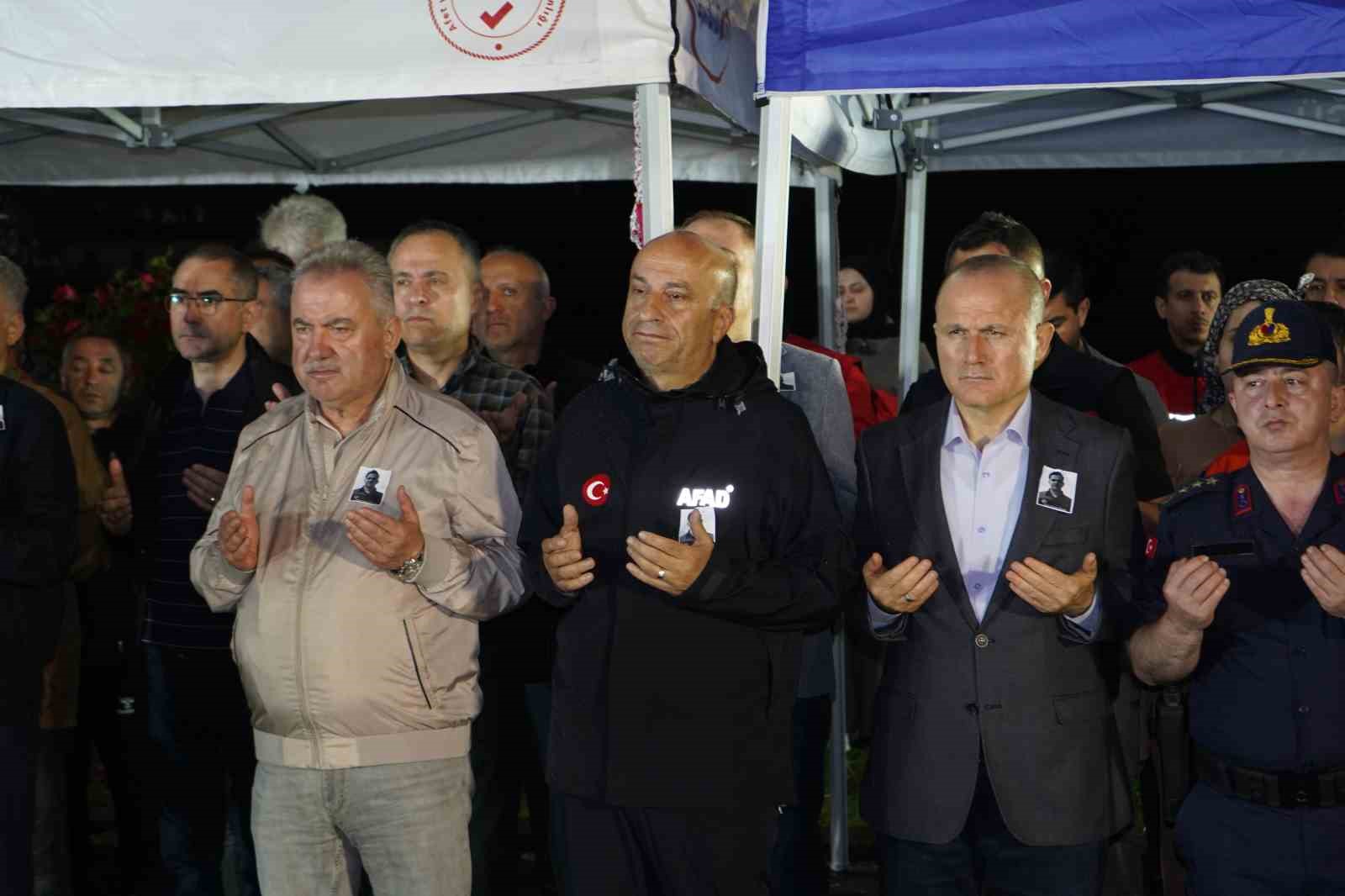 arama kurtarma calismalarinda hayatini kaybeden afad personeli icin rizede toren duzenlendi 2 T75w1mna