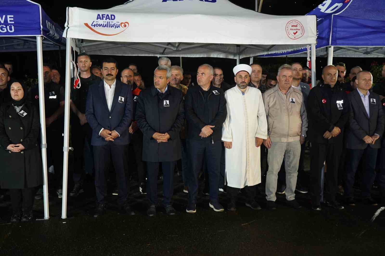 arama kurtarma calismalarinda hayatini kaybeden afad personeli icin rizede toren duzenlendi 8 24Bff5RB
