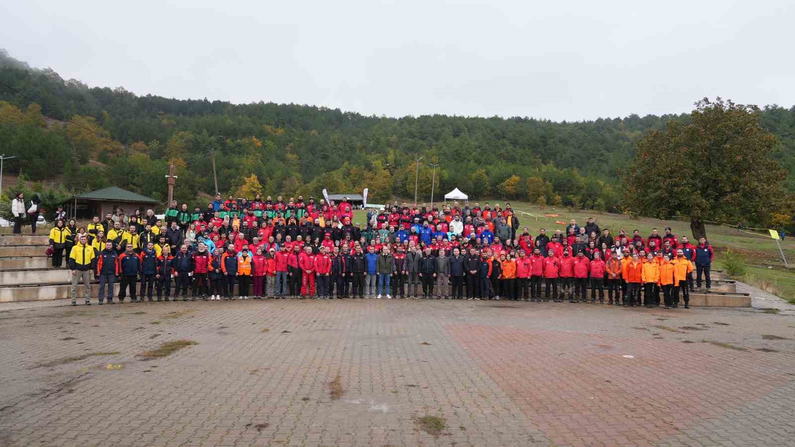 arama kurtarma ekipleri ericek adrenalin parkta yaristi 6 m3JUGDKy