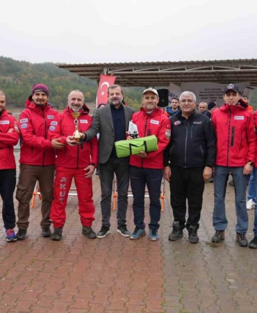 arama-kurtarma-ekipleri-ericek-adrenalin-parkta-yaristi-cML6F3J9.jpg