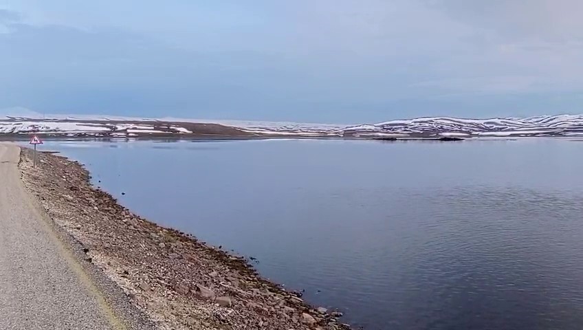 aras nehri baharla birlikte costu 1 CmaBvP5t