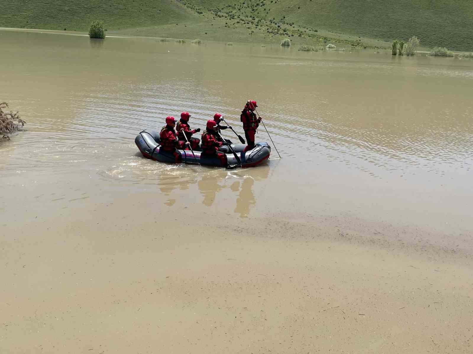 aras nehrinde kaybolan genc coban icin seferberlik 4uncu gunde de iz yok 1 DeBaVdNh