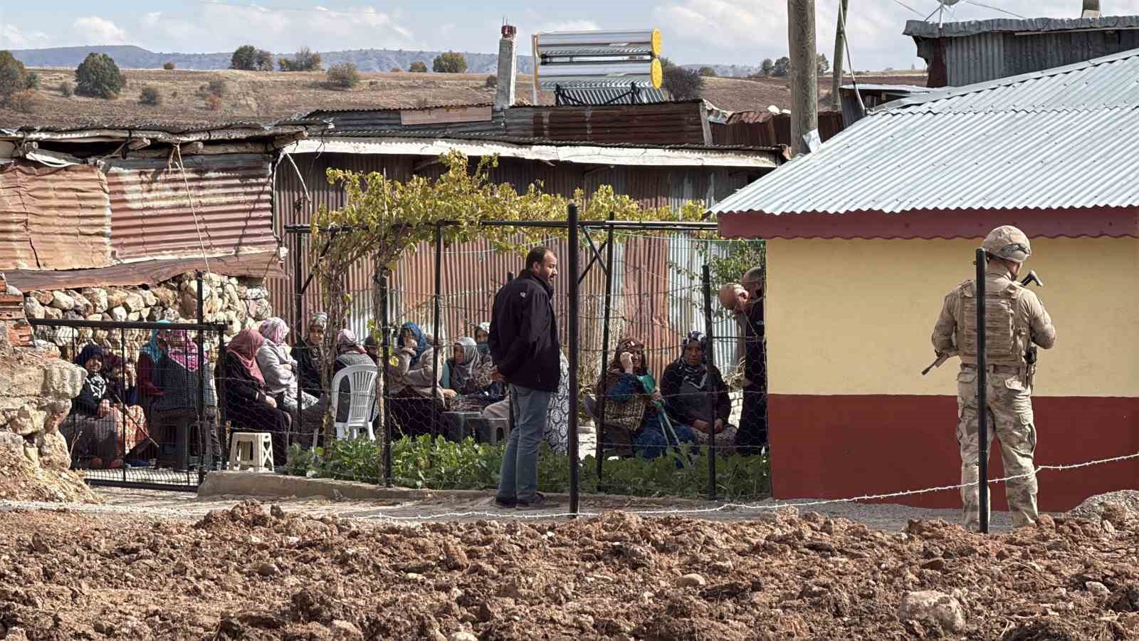 arazi anlasmazliginda kan dokuldu 1 kisi oldu 3