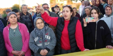 arazi-sahiplerinin-mahkeme-karariyla-kapattirdigi-yol-mahalle-sakinlerini-isyan-ettirdi-FvX8a2GK.jpg