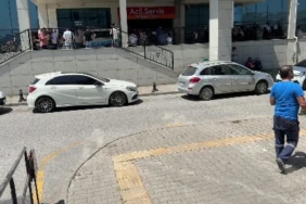 Fırtına çatıları uçurdu, karavanları devirdi 1 thumbnail