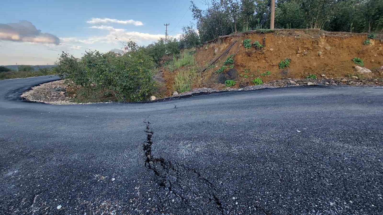 araziler parcalandi evler yamuldu tas ocagi mahalleyi yok etmeye basladi 4 7Ln5sjn8