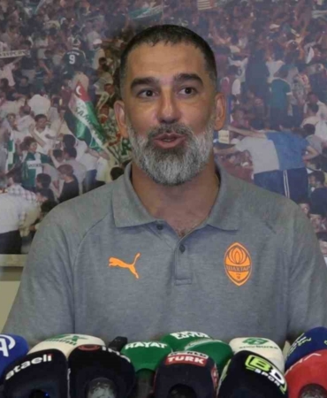 arda-turandan-bursaspora-ve-taraftara-ovgu-VbKRMKEG.jpg