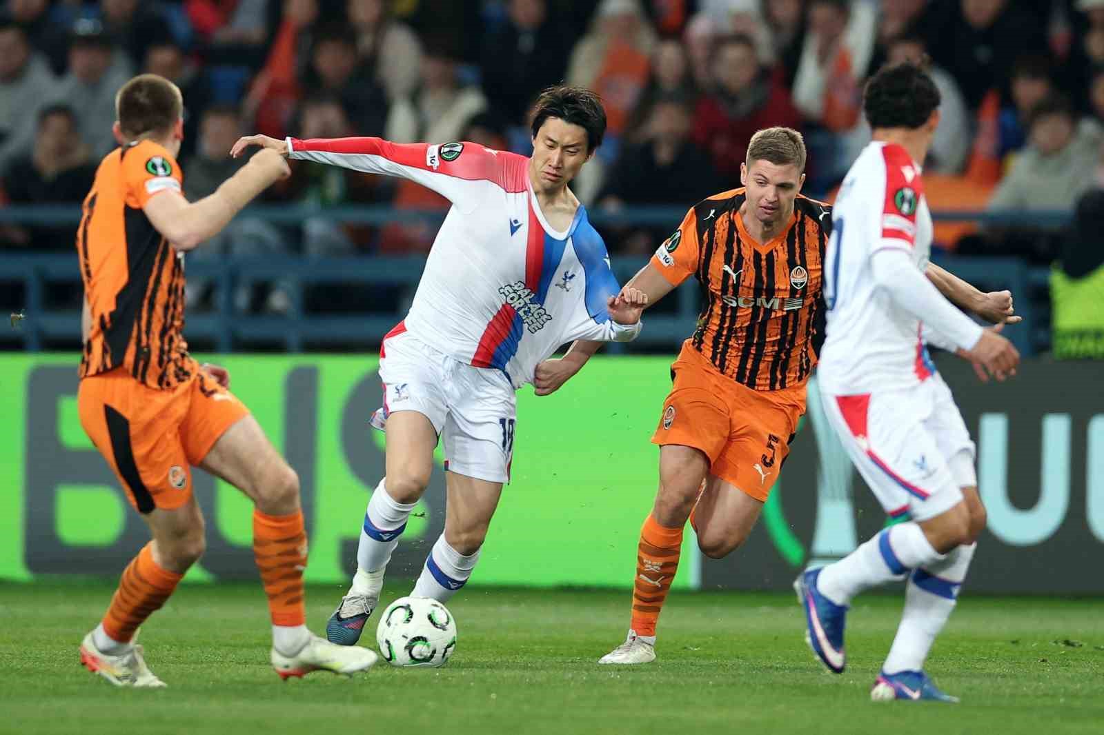 arda turanli shakhtar donetsk tur sansini zora soktu 4 dPan4GHh
