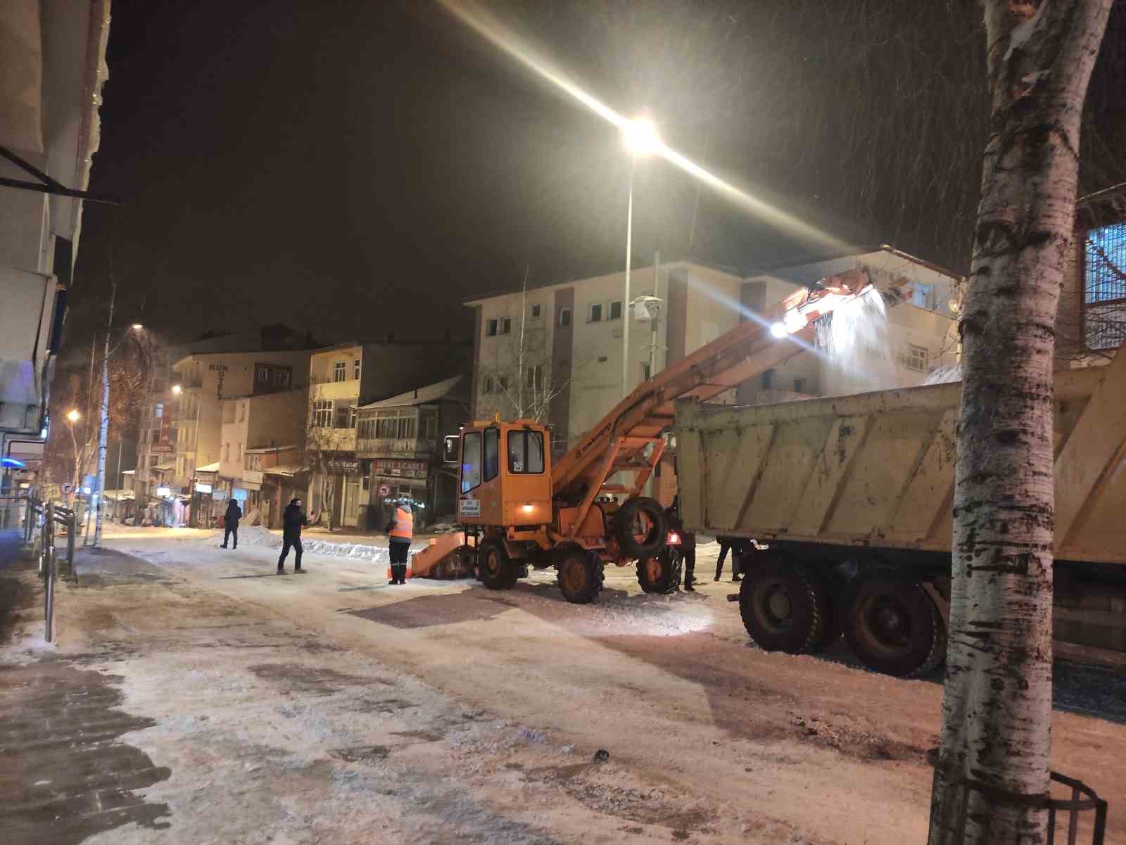 ardahan belediyesi karla mucadelesini surduruyor 0 VHSclQFE
