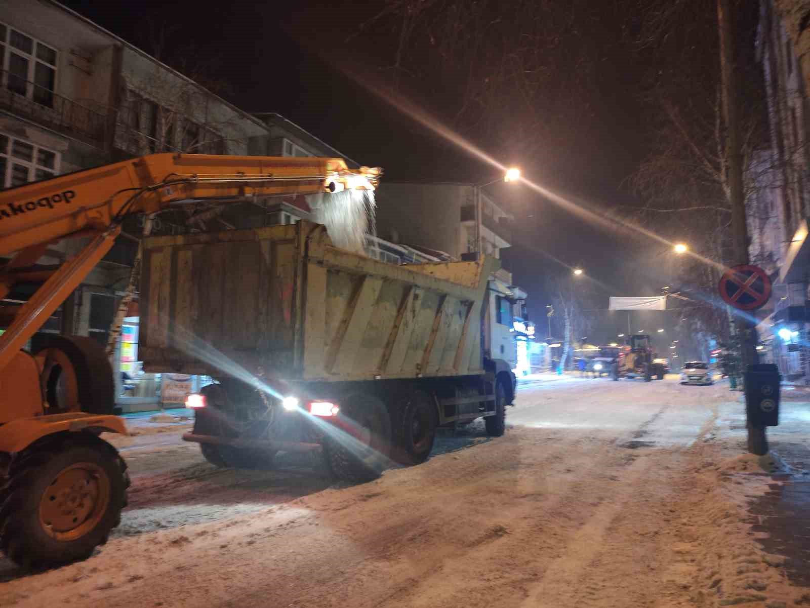 ardahan belediyesi karla mucadelesini surduruyor 1