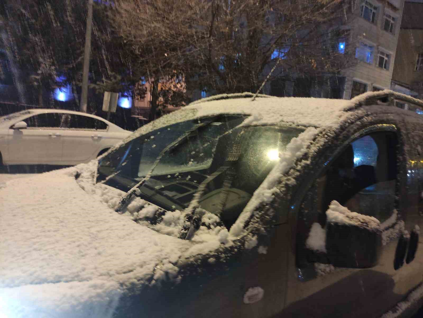 ardahan yagan karla beyaza burundu 1 3M1FMOib